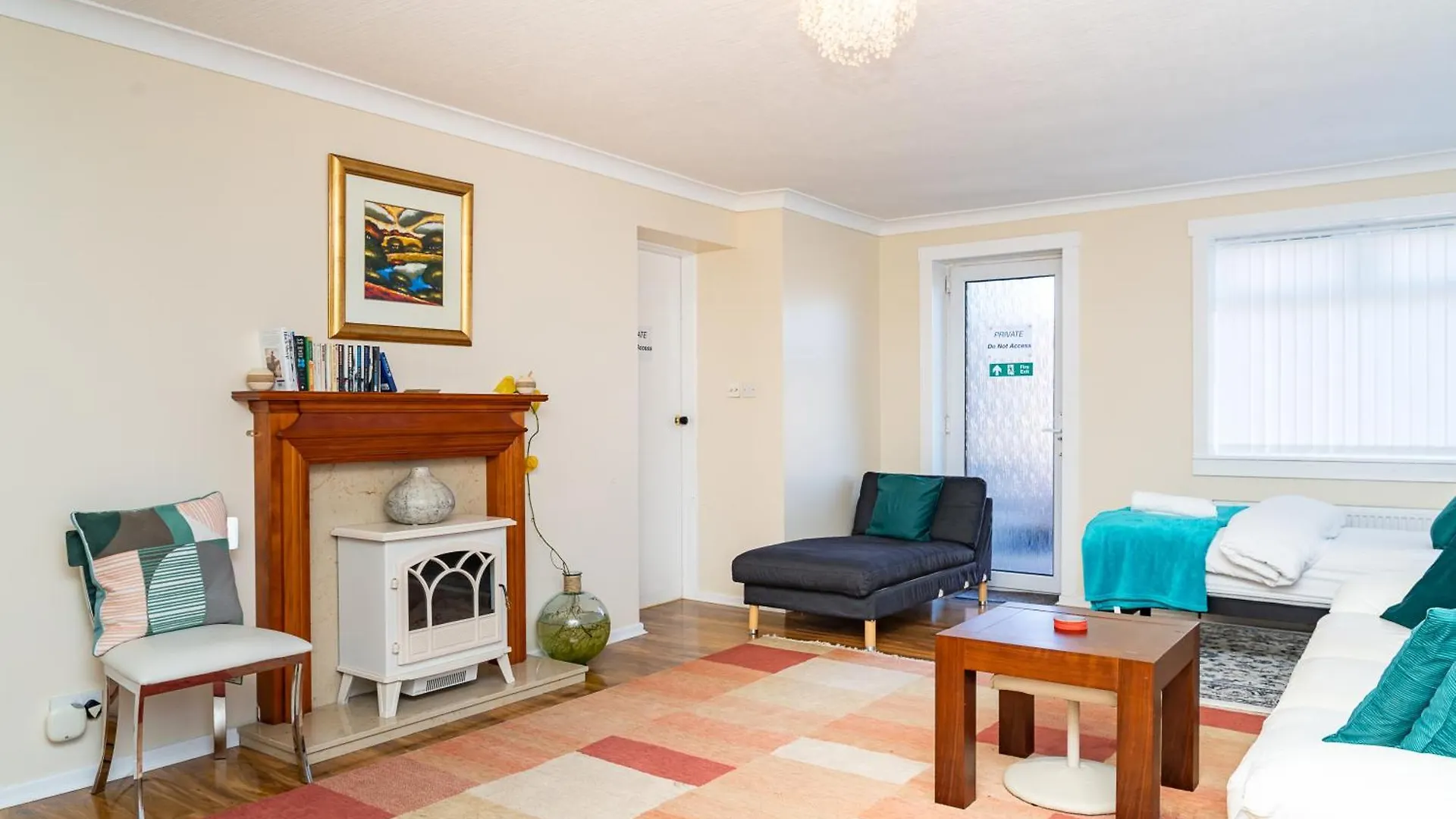 Hotel-Style Apartment With Free Parking, Sleeps 4 爱丁堡